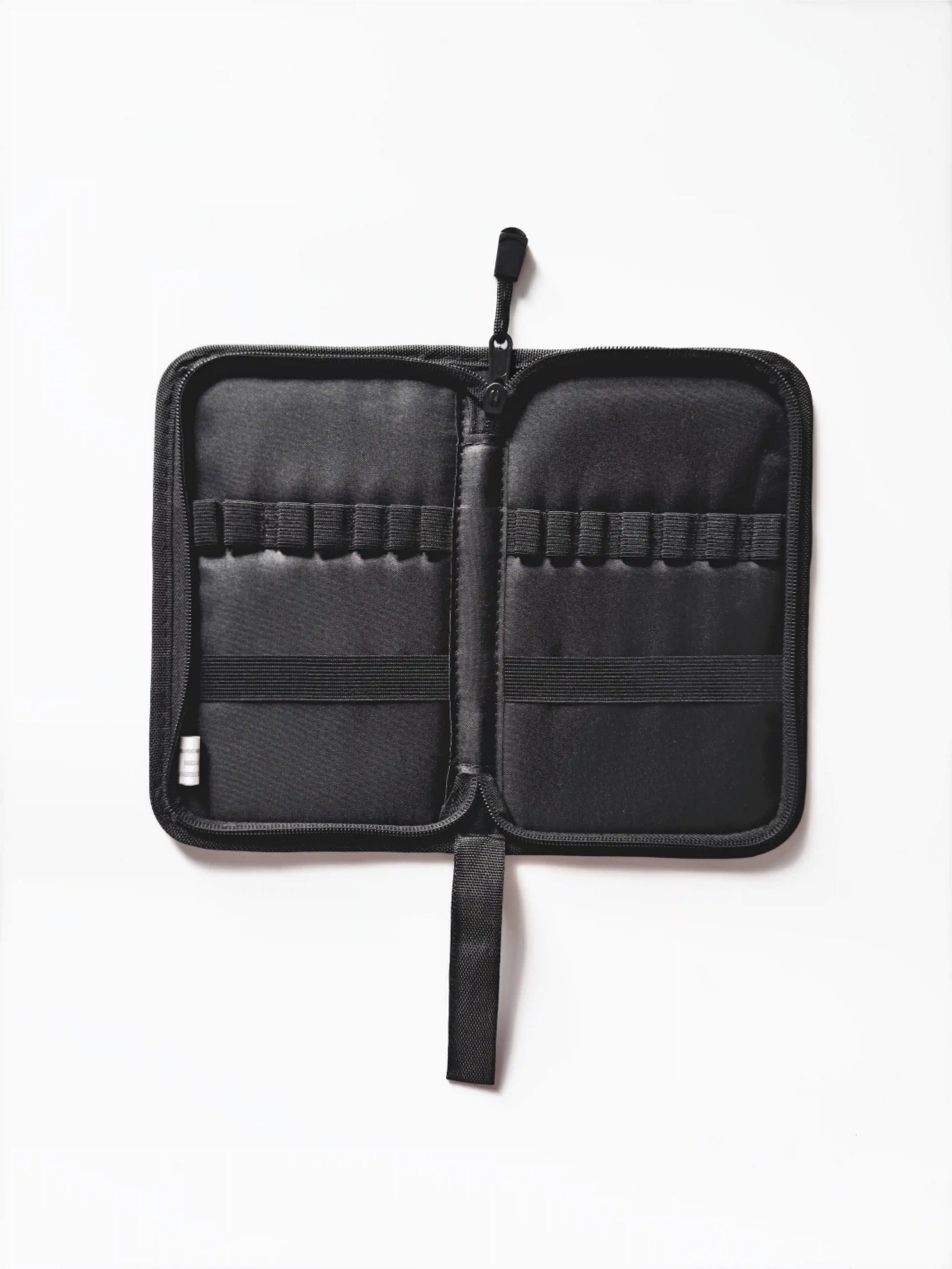 trousse rangement pinceaux ouvert